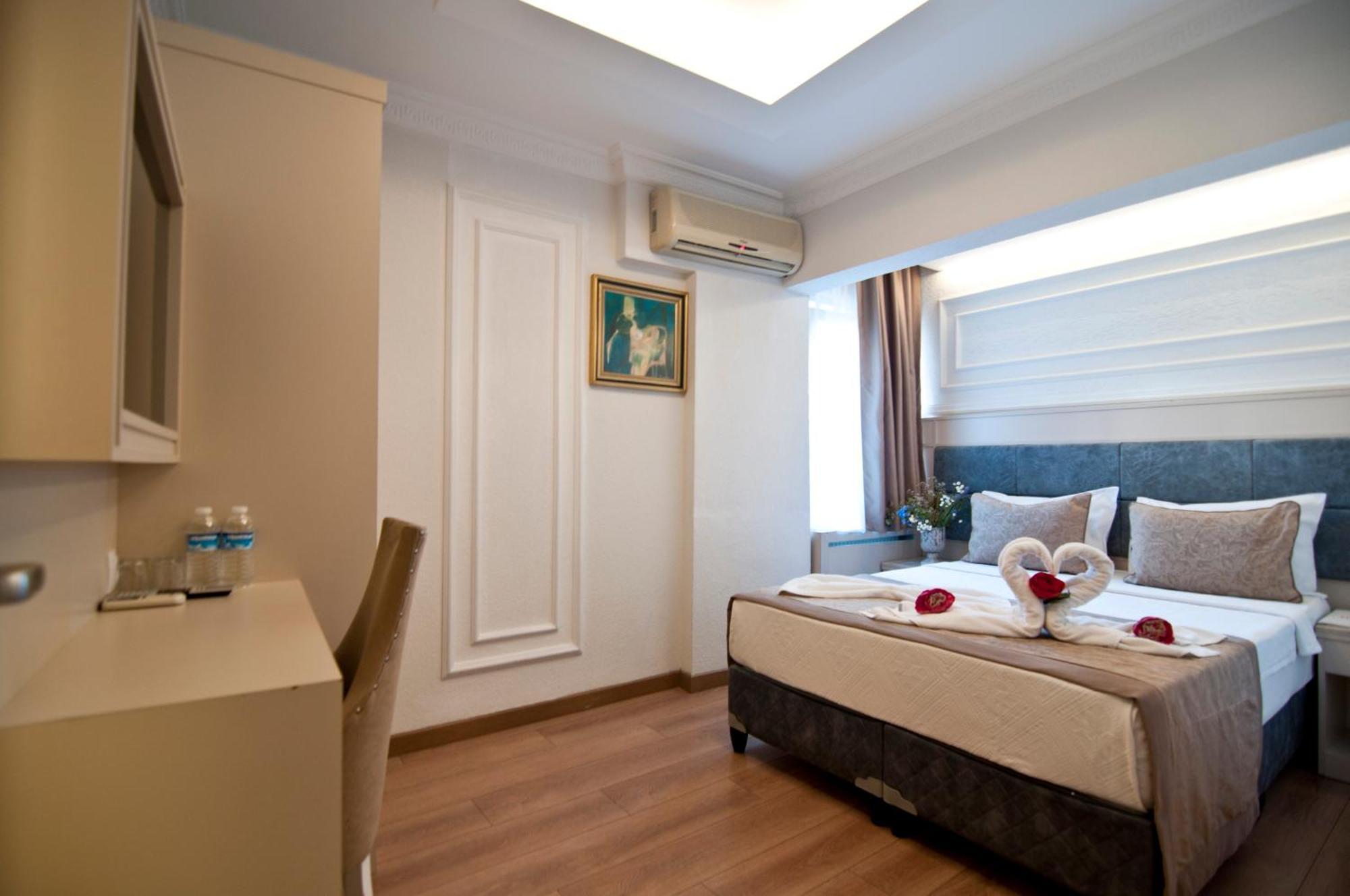 Royce Hotel Istanbul Exterior photo