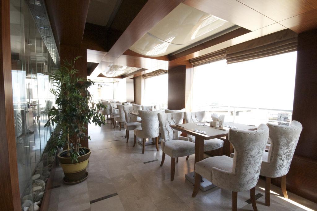 Royce Hotel Istanbul Exterior photo