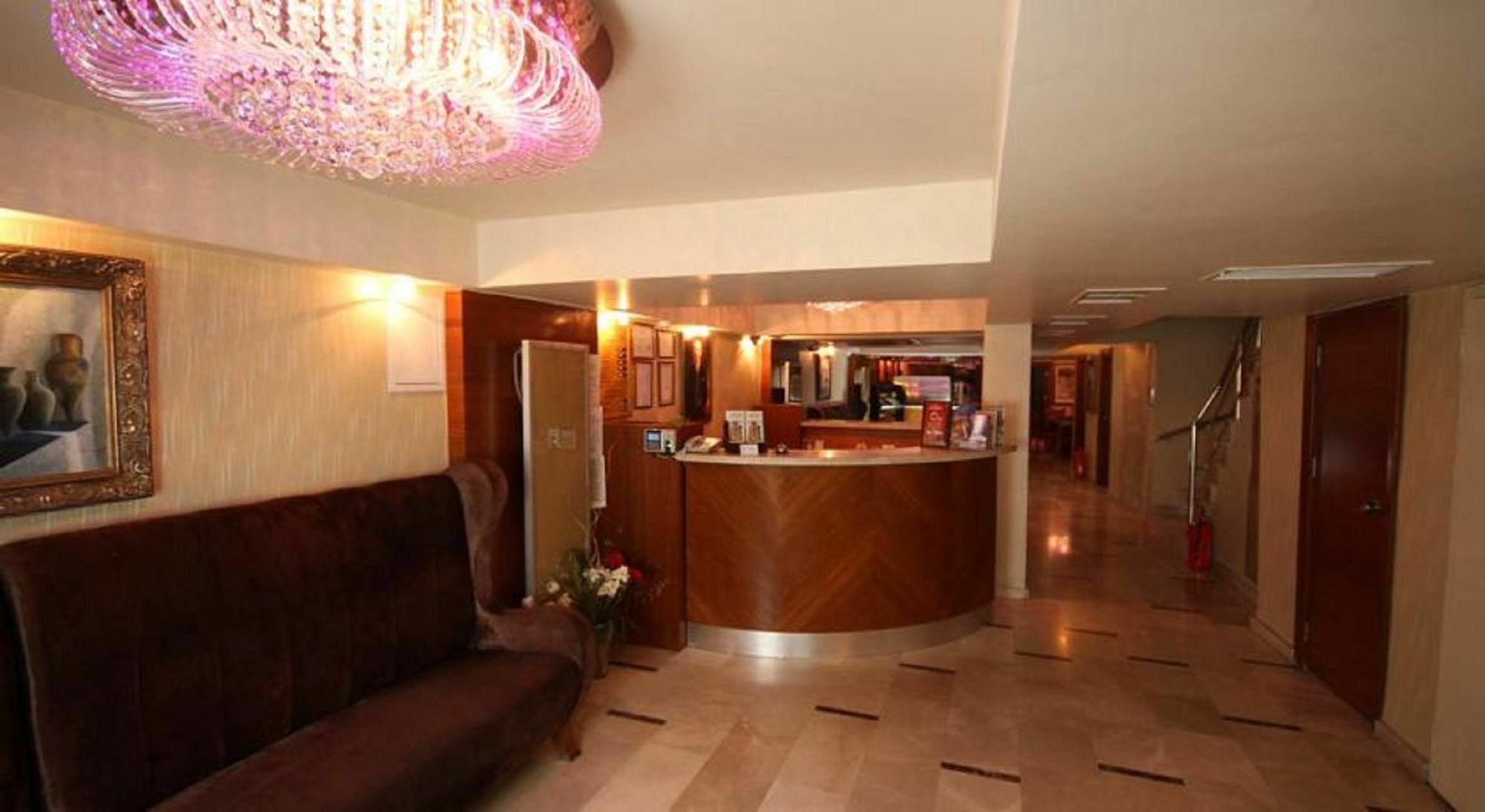 Royce Hotel Istanbul Exterior photo